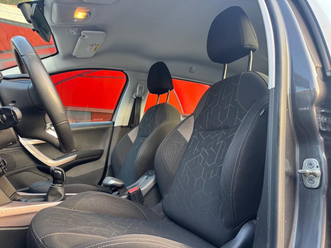 Peugeot 2008 1.2 ADATTA A NEOPTATENTATI PureTech 82 Allure