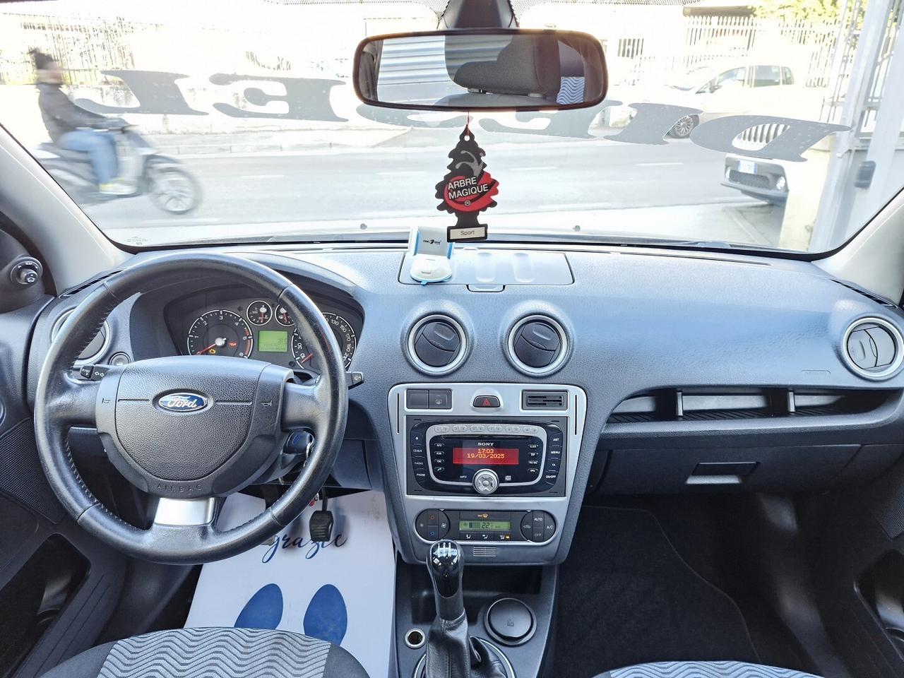 FORD FUSION 1.4 TDCi 5 PORTE TITANIUM ANNO 2009