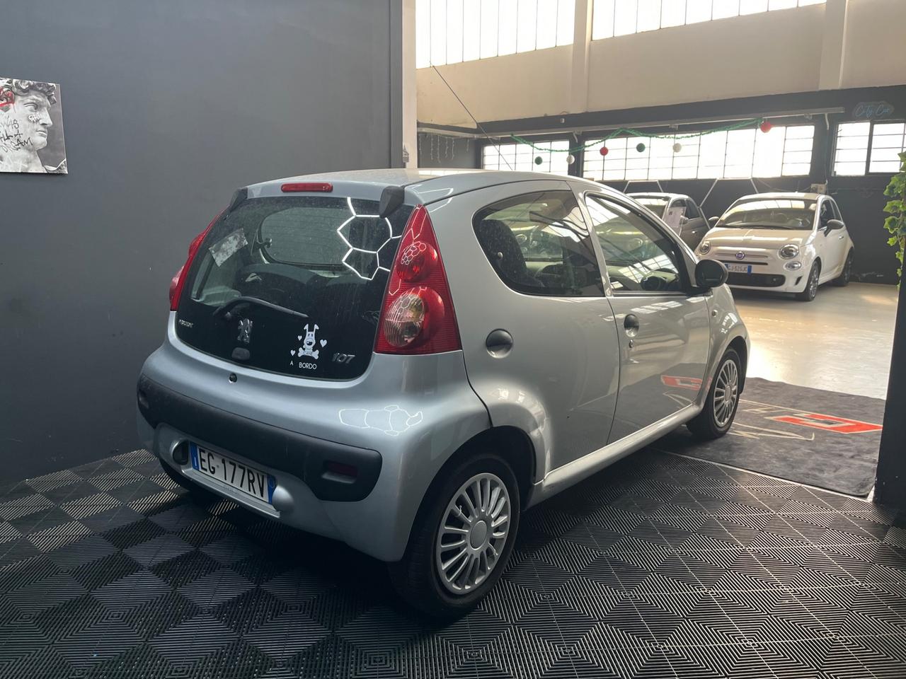 Peugeot 107 1.0 Benzina (68 CV) – Anno 2011 – Ideal x Neopatentati!