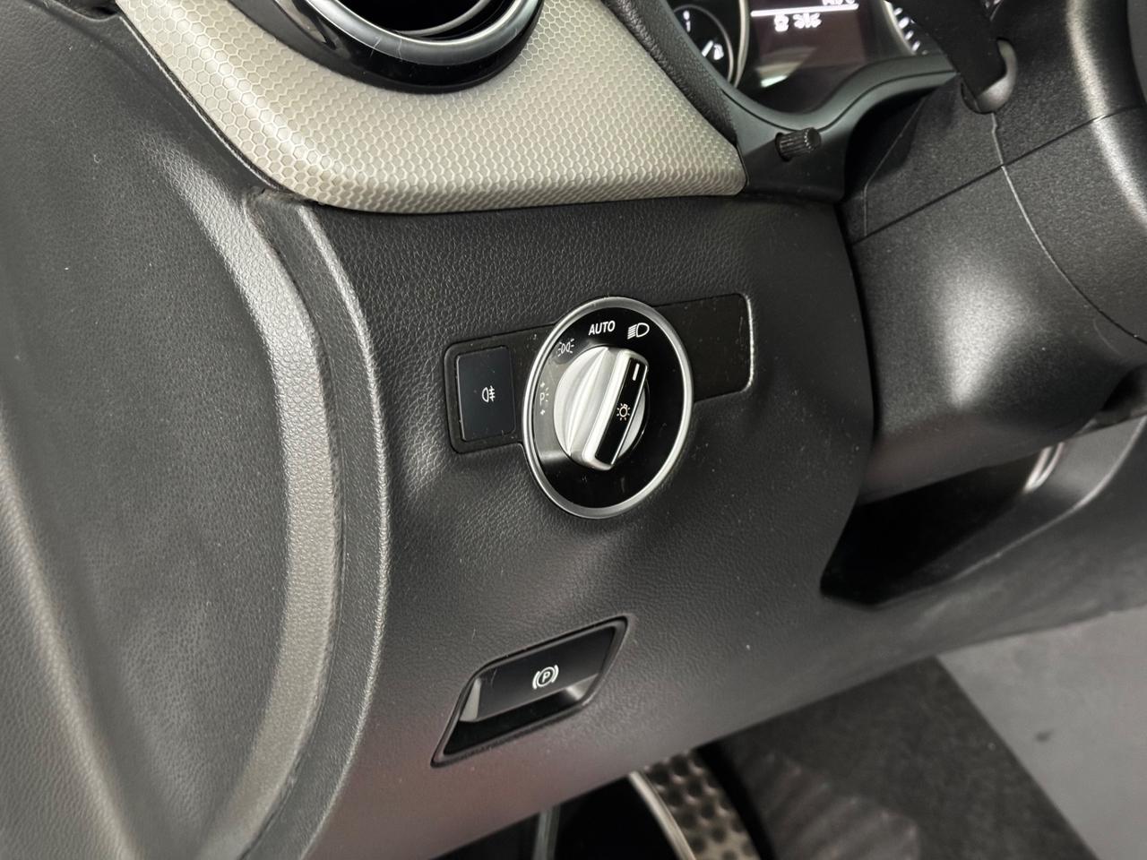 Mercedes-benz B 180 BlueEFFICIENCY Premium