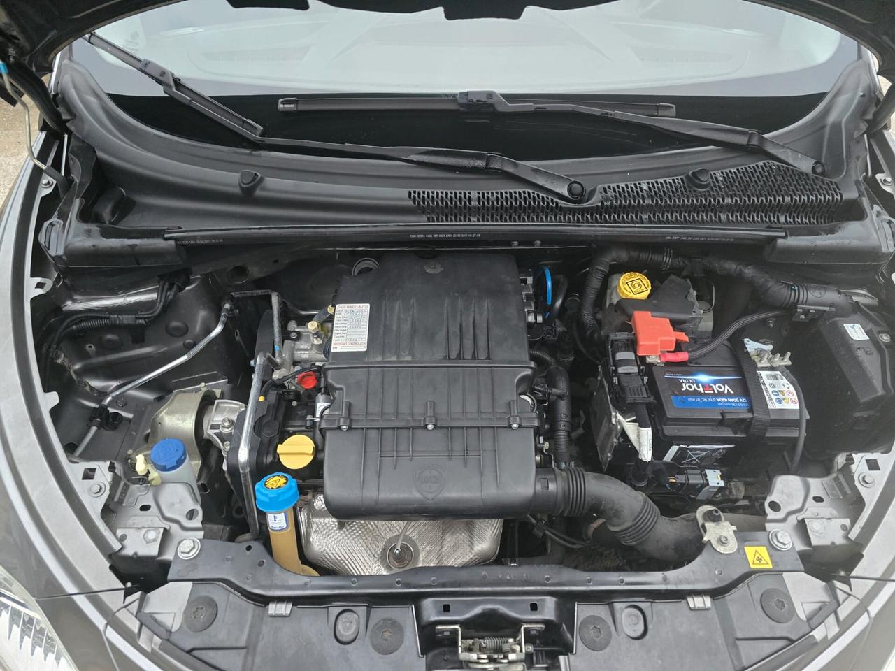 Lancia Ypsilon 1.2 69 CV 5 porte Silver