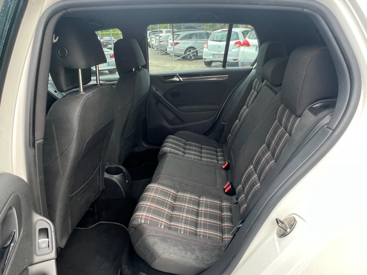Volkswagen Golf GTI 210 cv IMPECCABILE