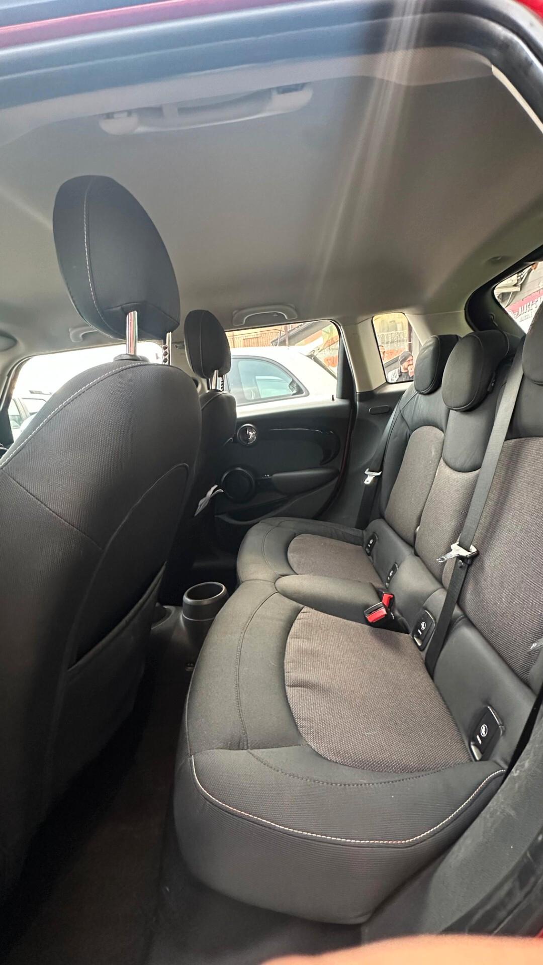 Mini 1.5 Cooper D 5 porte