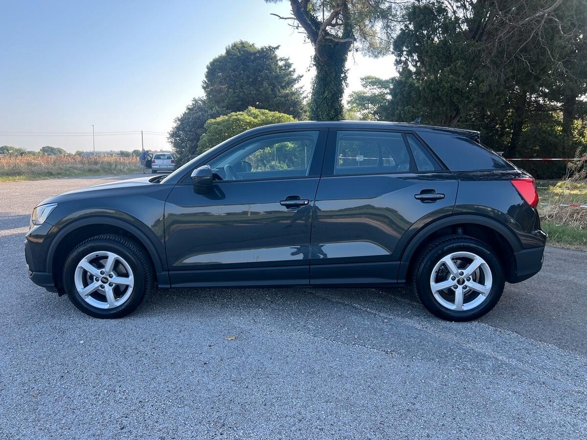 Audi Q2 30 TDI S tronic Business