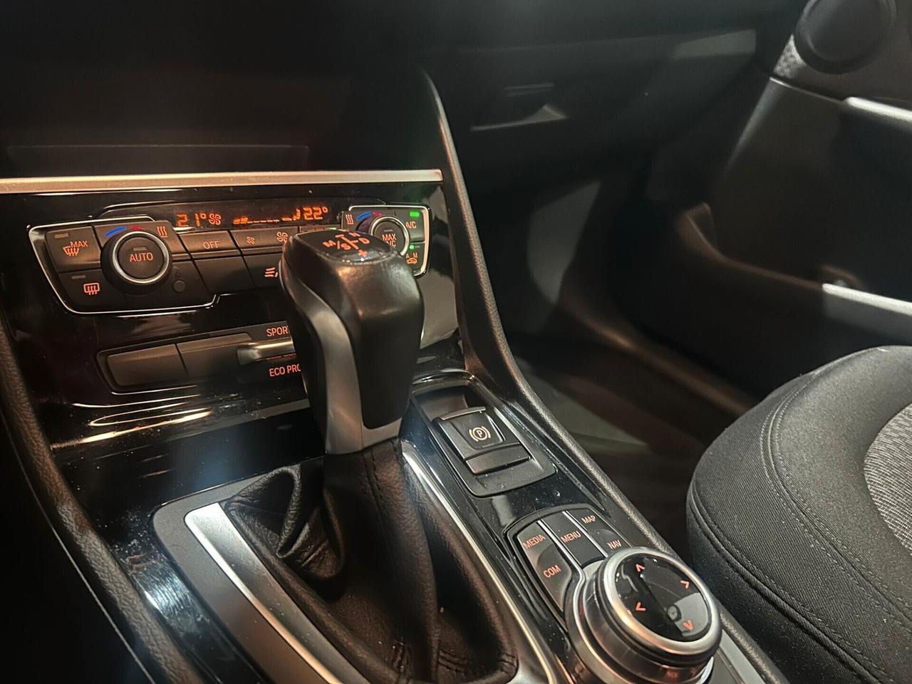 Bmw 2er Active Tourer 218d Luxury