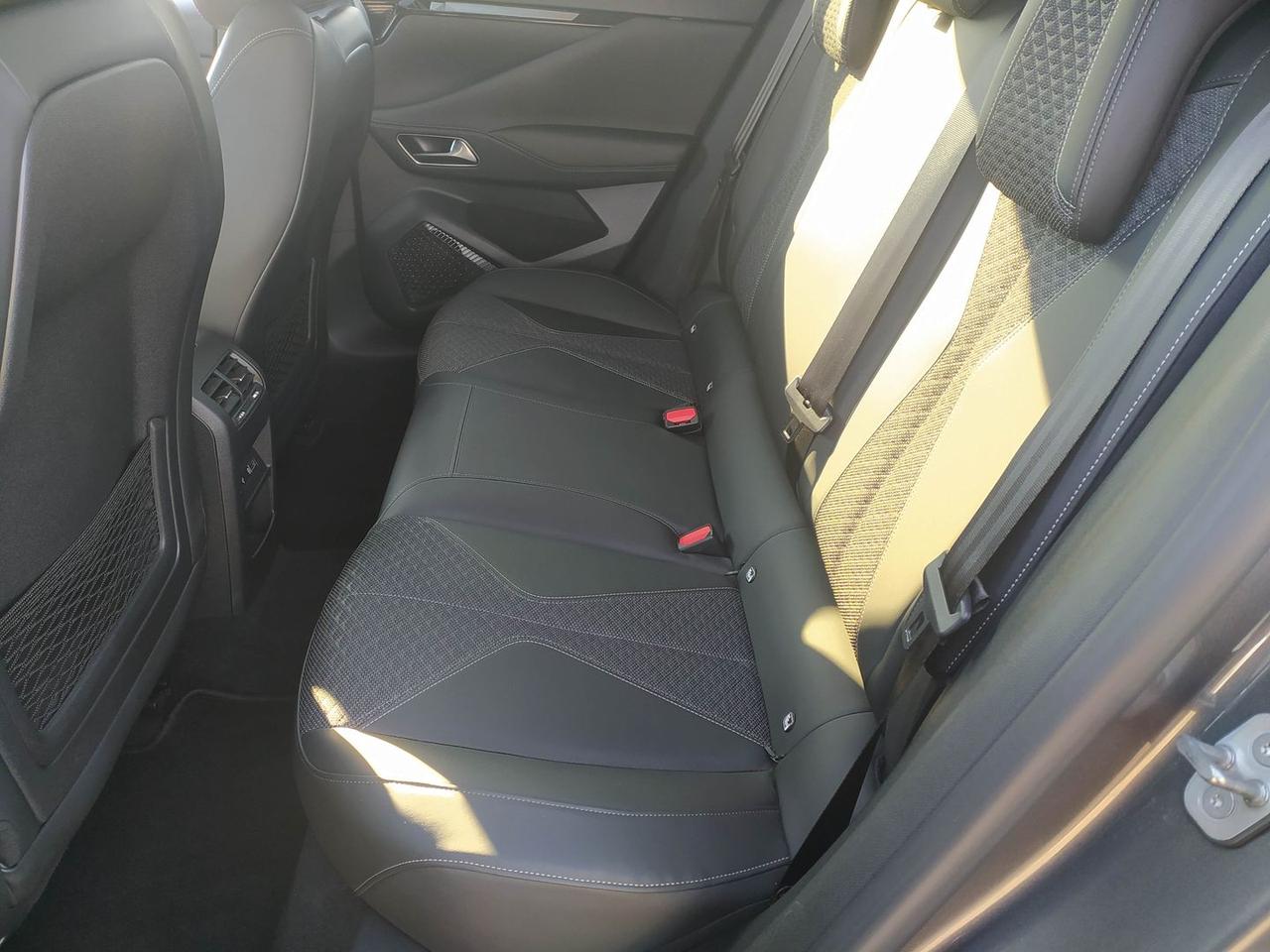 DS DS 4 Crossback Cross Trocadero 1.5 Blue H #8276