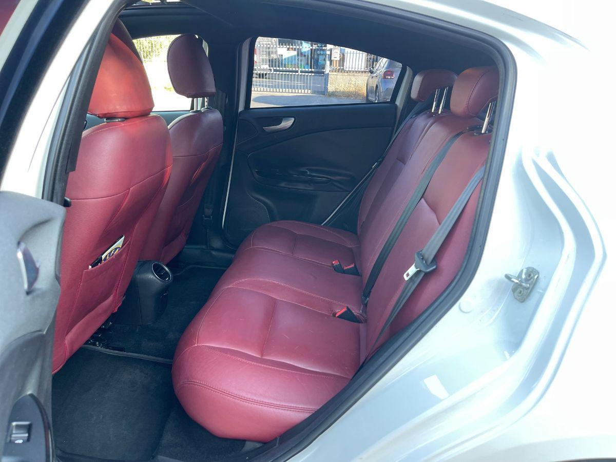 ALFA ROMEO - Giulietta - 1.4 Turbo MultiAir Distinctive