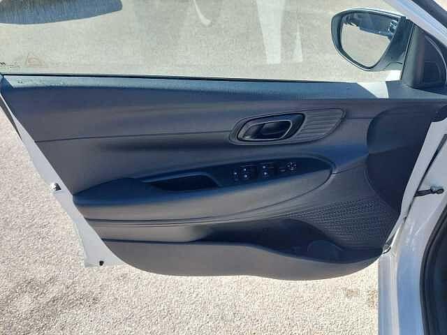 Hyundai i20 1.0 T-GDI MT Connectline KM 0