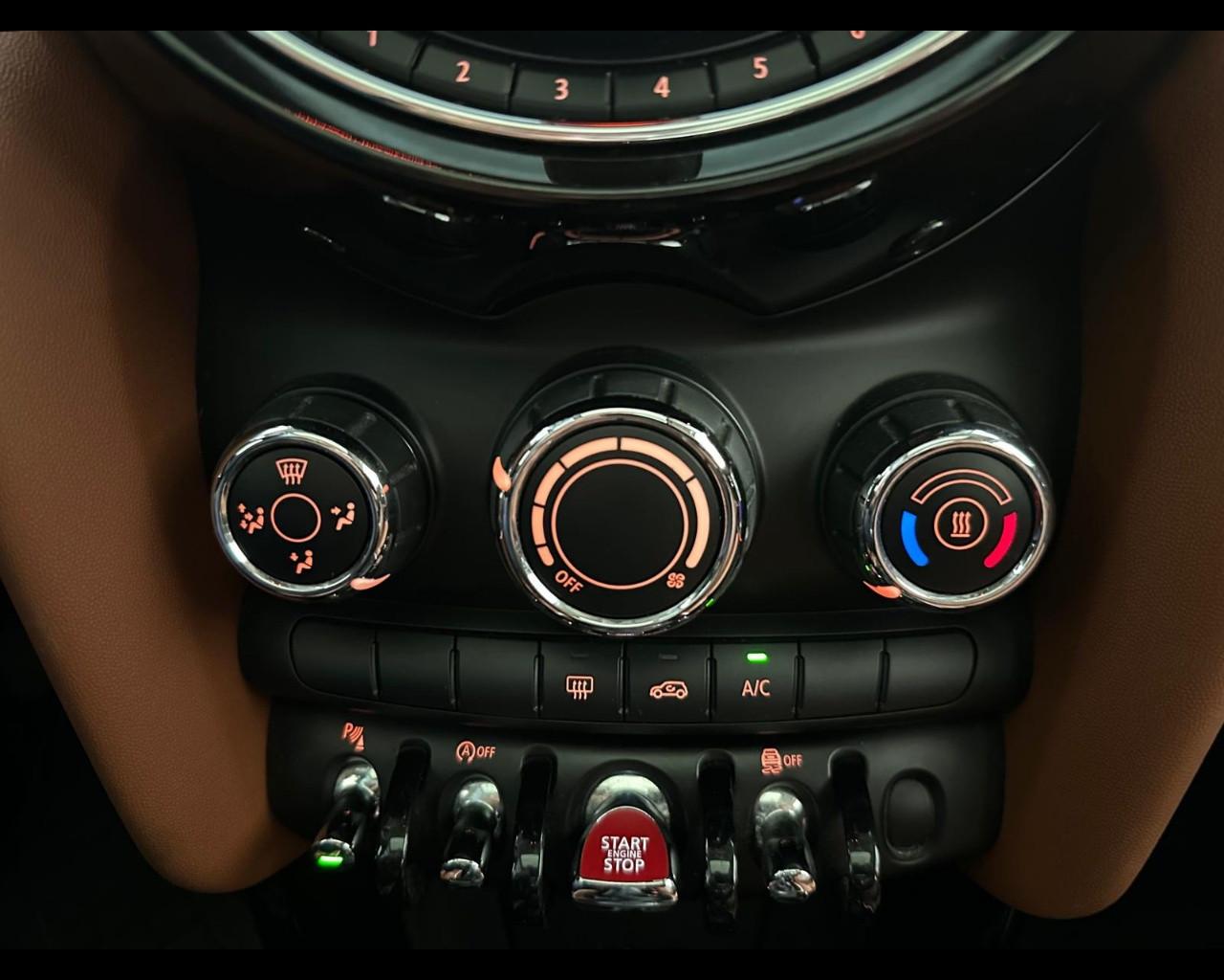 MINI Mini 5 porte (F55) - Mini 1.5 One 75 CV Baker Street 5 porte