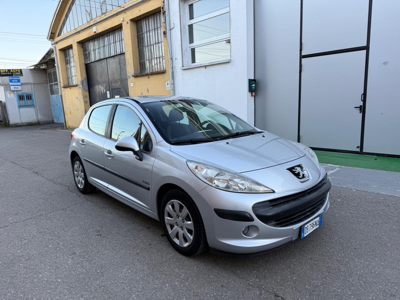 Peugeot 207 1.4 HDi 50kw(68cv) 5p. XS