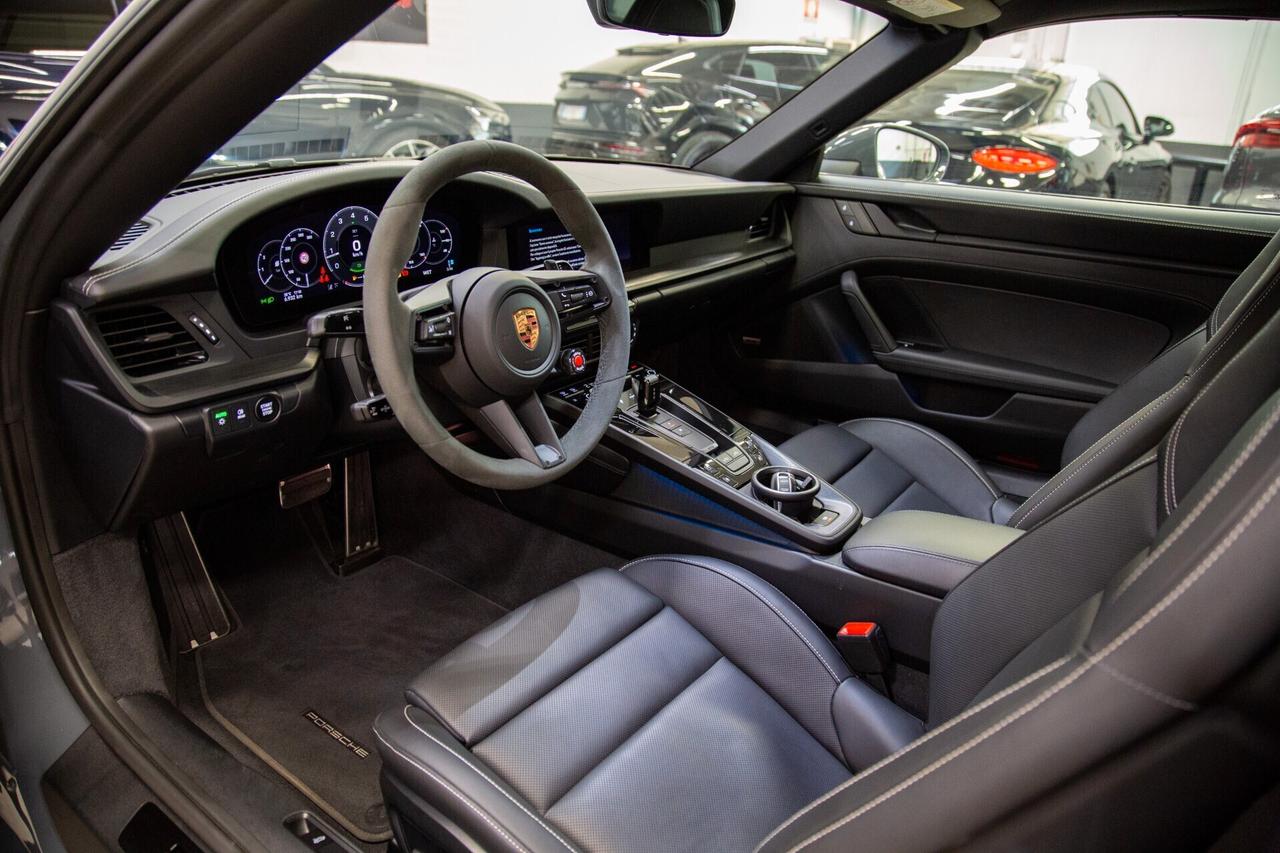 Porsche 992 Targa 4 GTS IVA ESPOSTA
