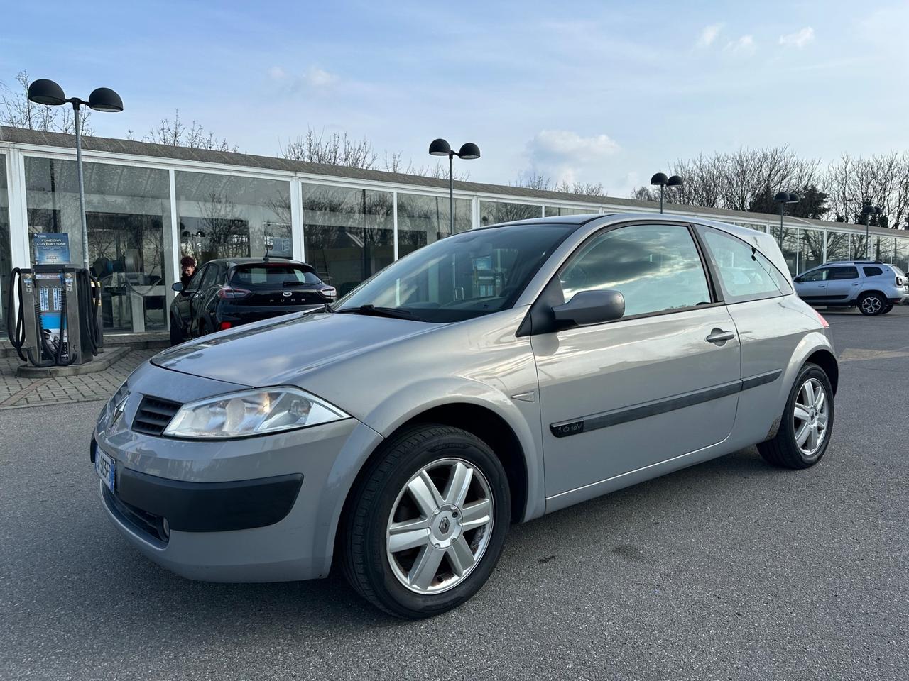 Renault Megane Mégane 1.6 16V 3 porte Luxe Dynamique