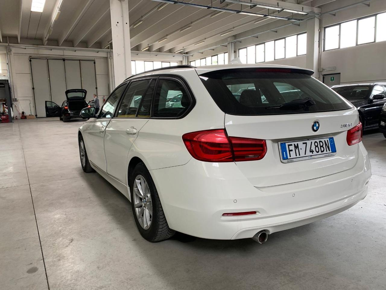 BMW 318 d Touring Business Advantage auto