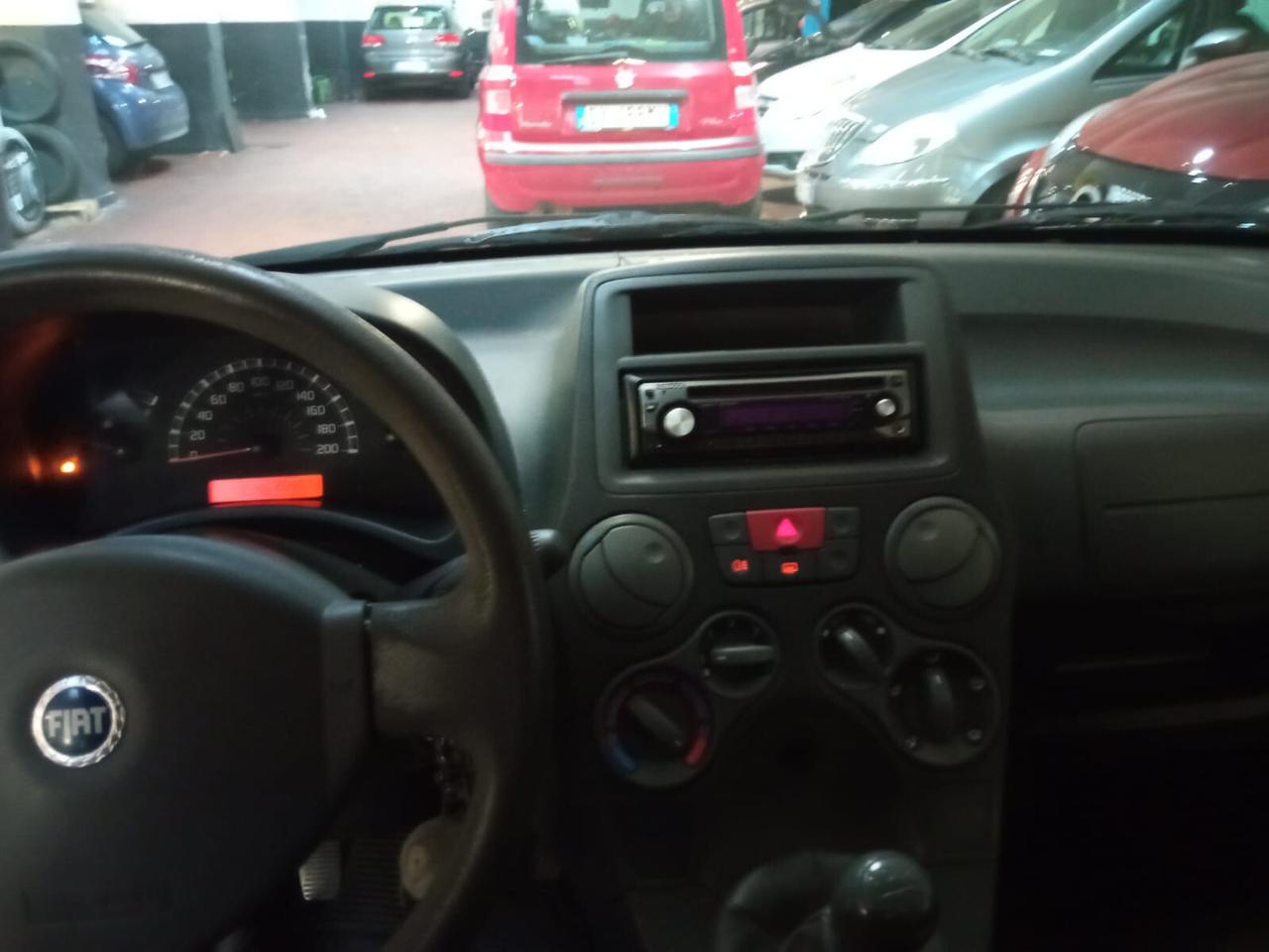 Fiat Panda 1.1 Active 54 CV benzina