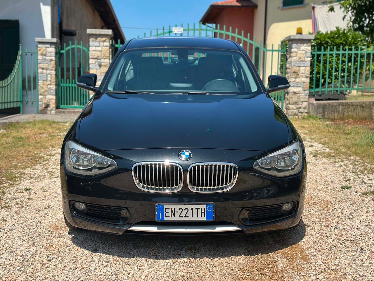 Bmw 116d 5p. URBAN UNICOPR KMCERT