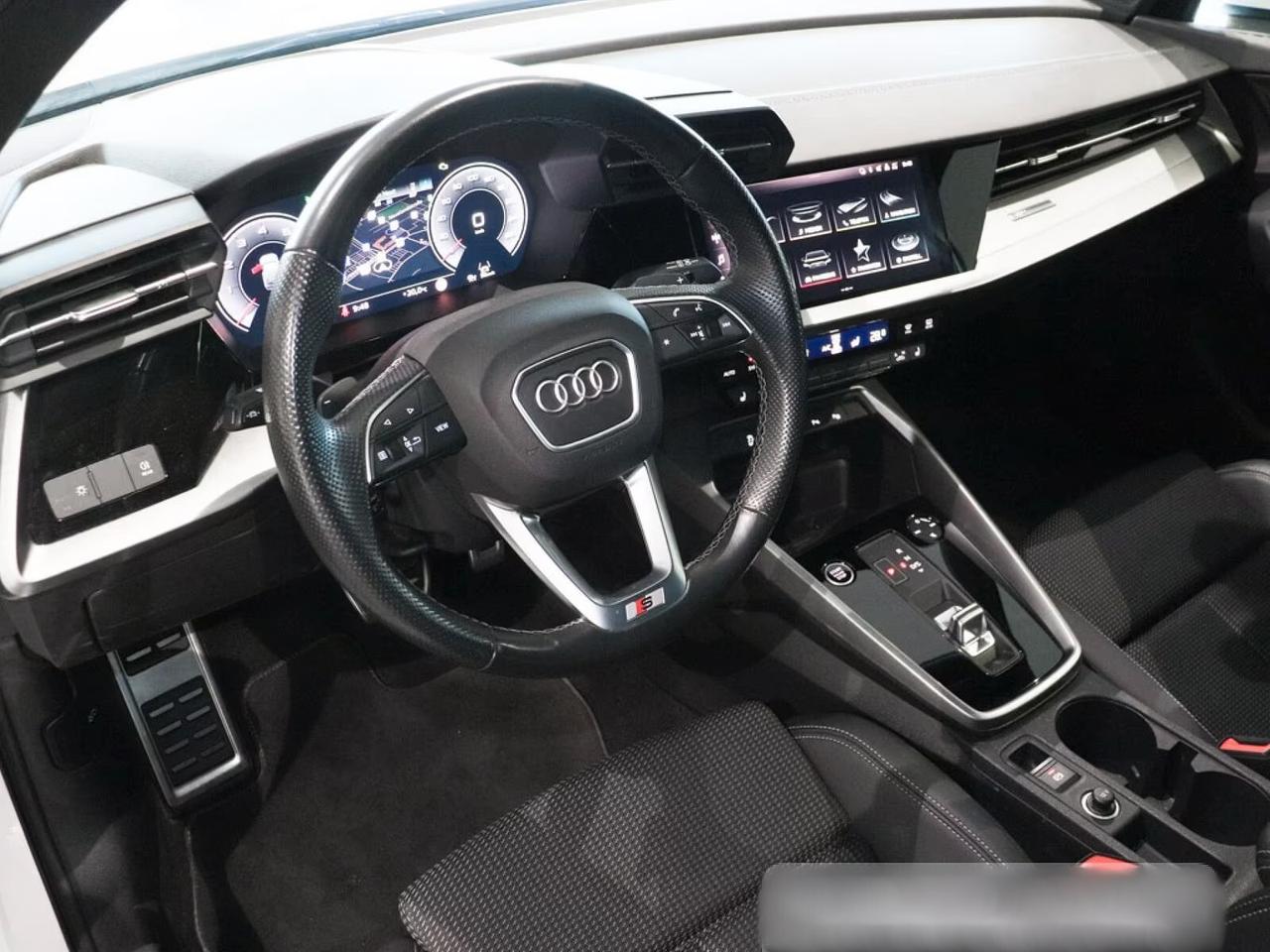 Audi A3 SPB 30 TFSI S line edition