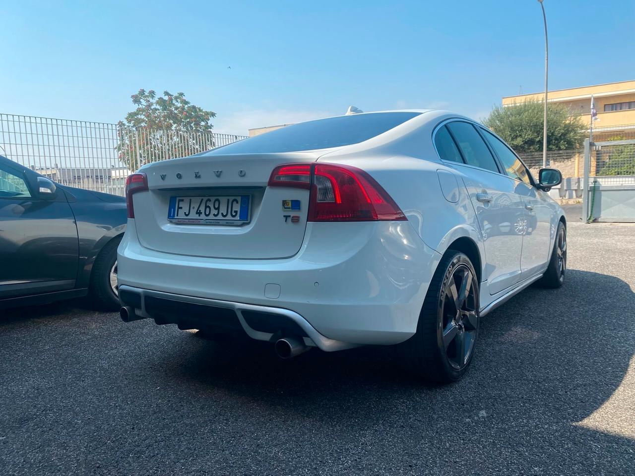 Volvo S60 T6 AWD Geartronic R-design