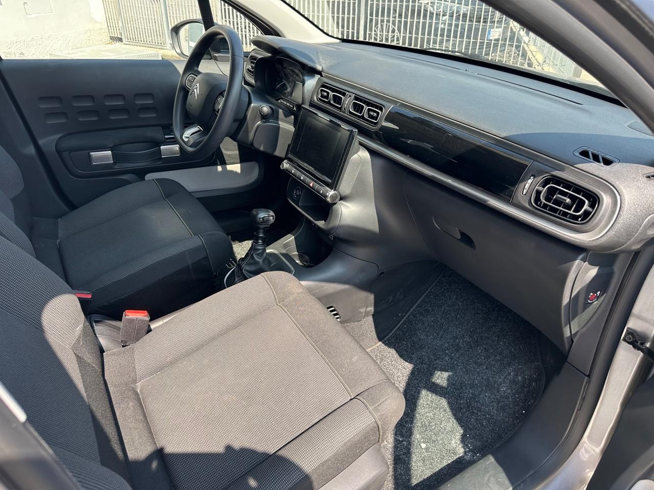 Kia Picanto 1.0 12V 5 porte Urban
