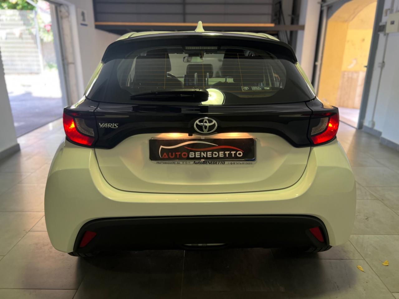 Toyota Yaris 1.0 5 porte Active 2023