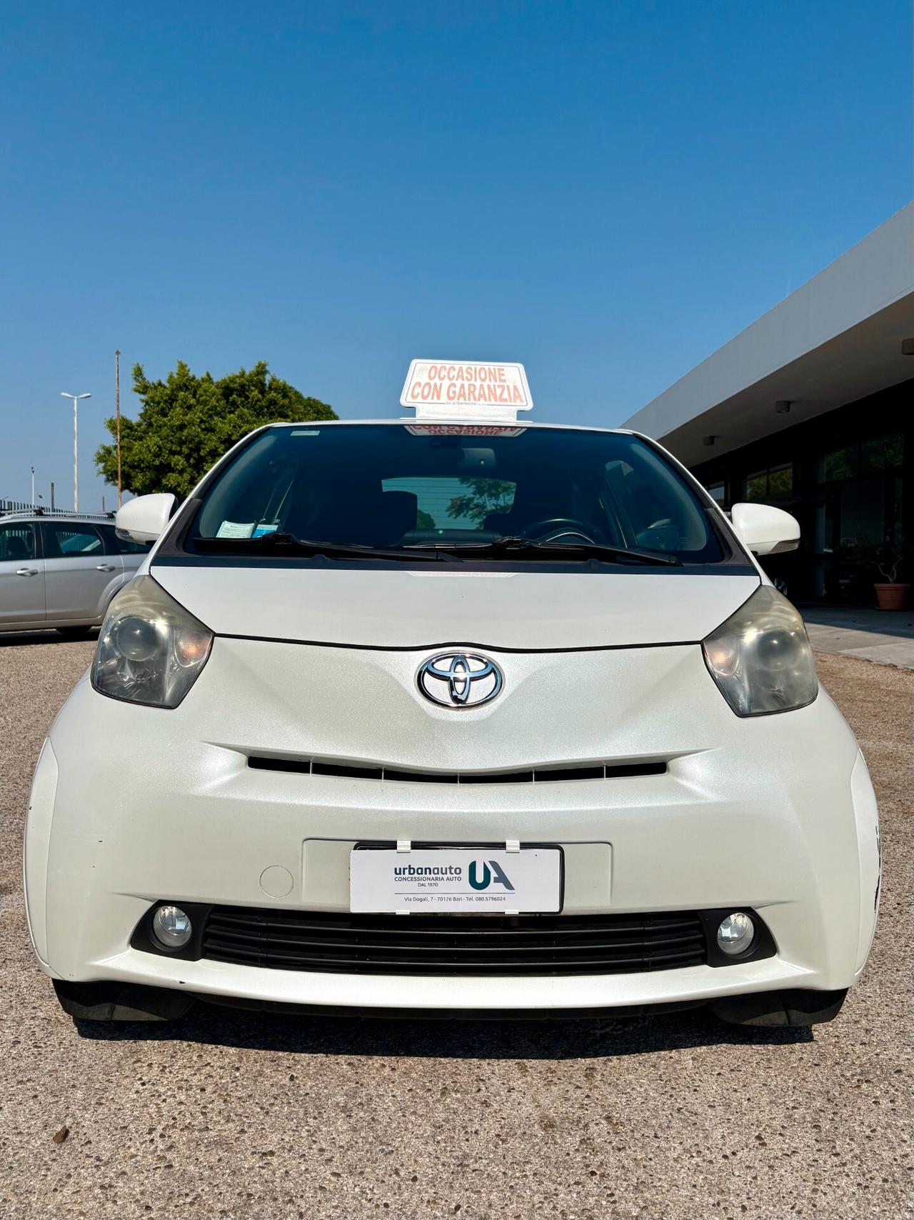 Toyota iQ 1.0 VVT-i
