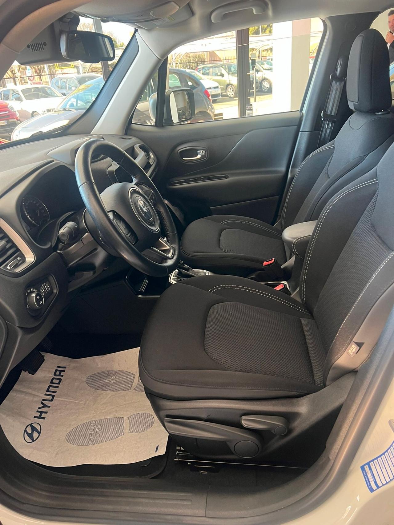 Jeep Renegade 1.3 T4 DDCT Limited