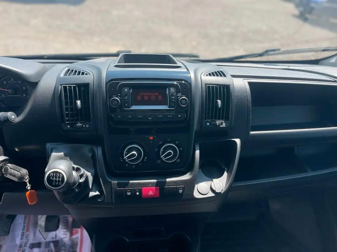 Peugeot Boxer 2.2 BlueHDi 140CV L3H2