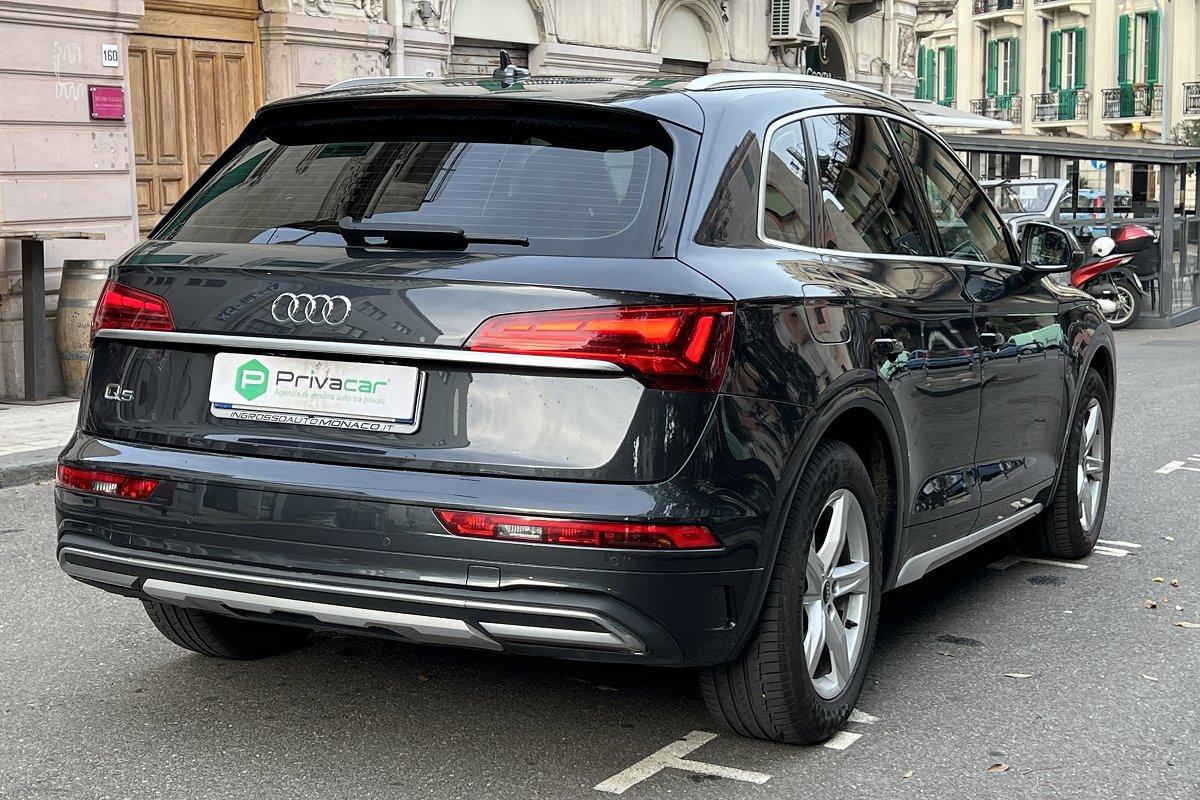 AUDI Q5 35 TDI S tronic Business