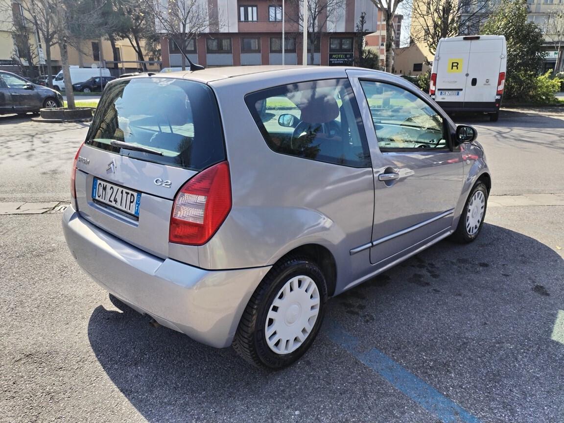 Citroen C2 1.1 Elegance 103000KM ANNO 2004 MANUTENZIONI FATTE