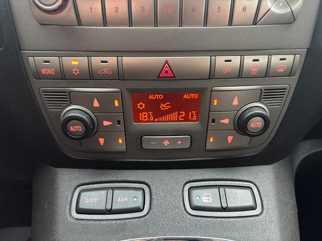 Lancia MUSA 1.4 16V Oro Plus