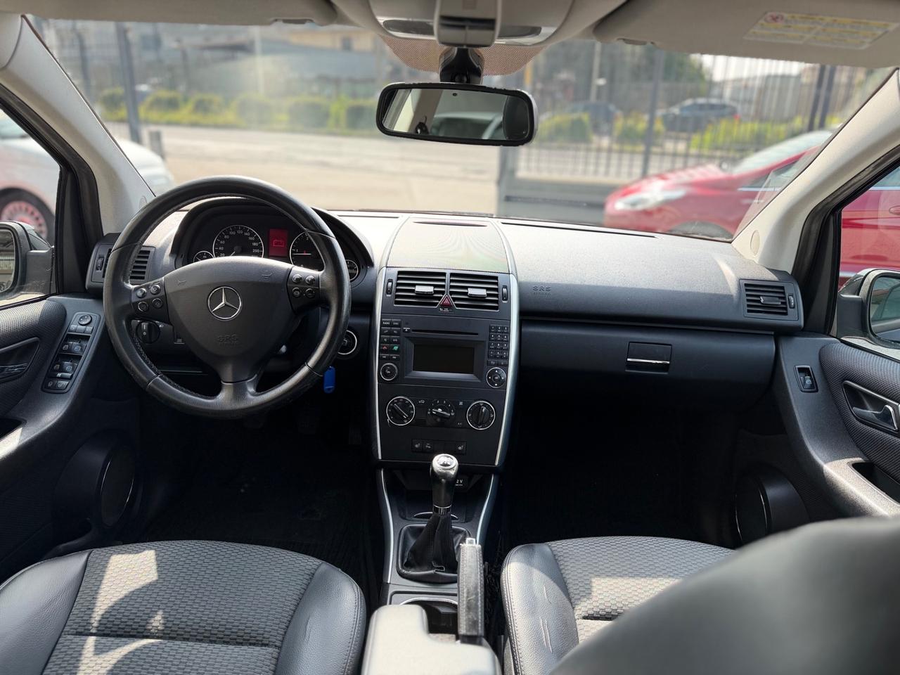 Mercedes-benz A 160 CDI BlueEFFICIENCY Avantgarde