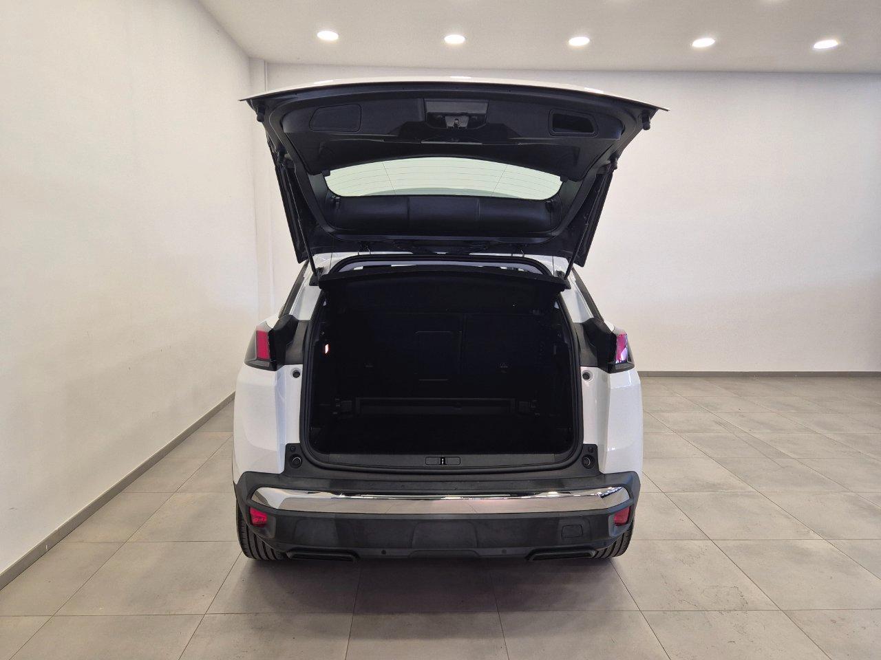 Peugeot 3008 1.6 bluehdi Access 120cv - UNIPROPRIETARIO - NEOPATENTATI - Sens. Park. - Cruise/Lim