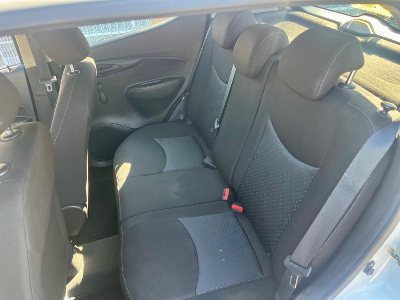 Opel Karl 1.0 75 CV