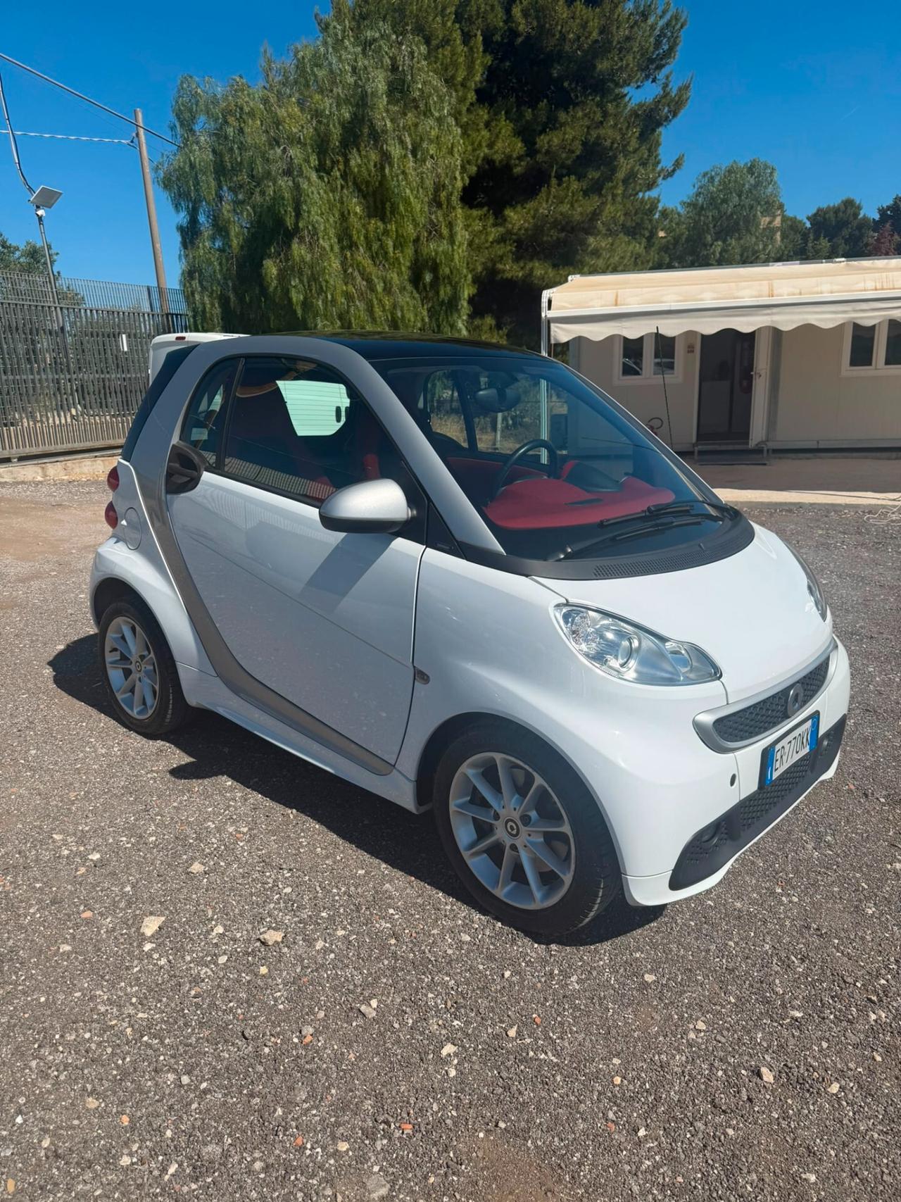 Smart ForTwo 1000 52 kW MHD coupé passion