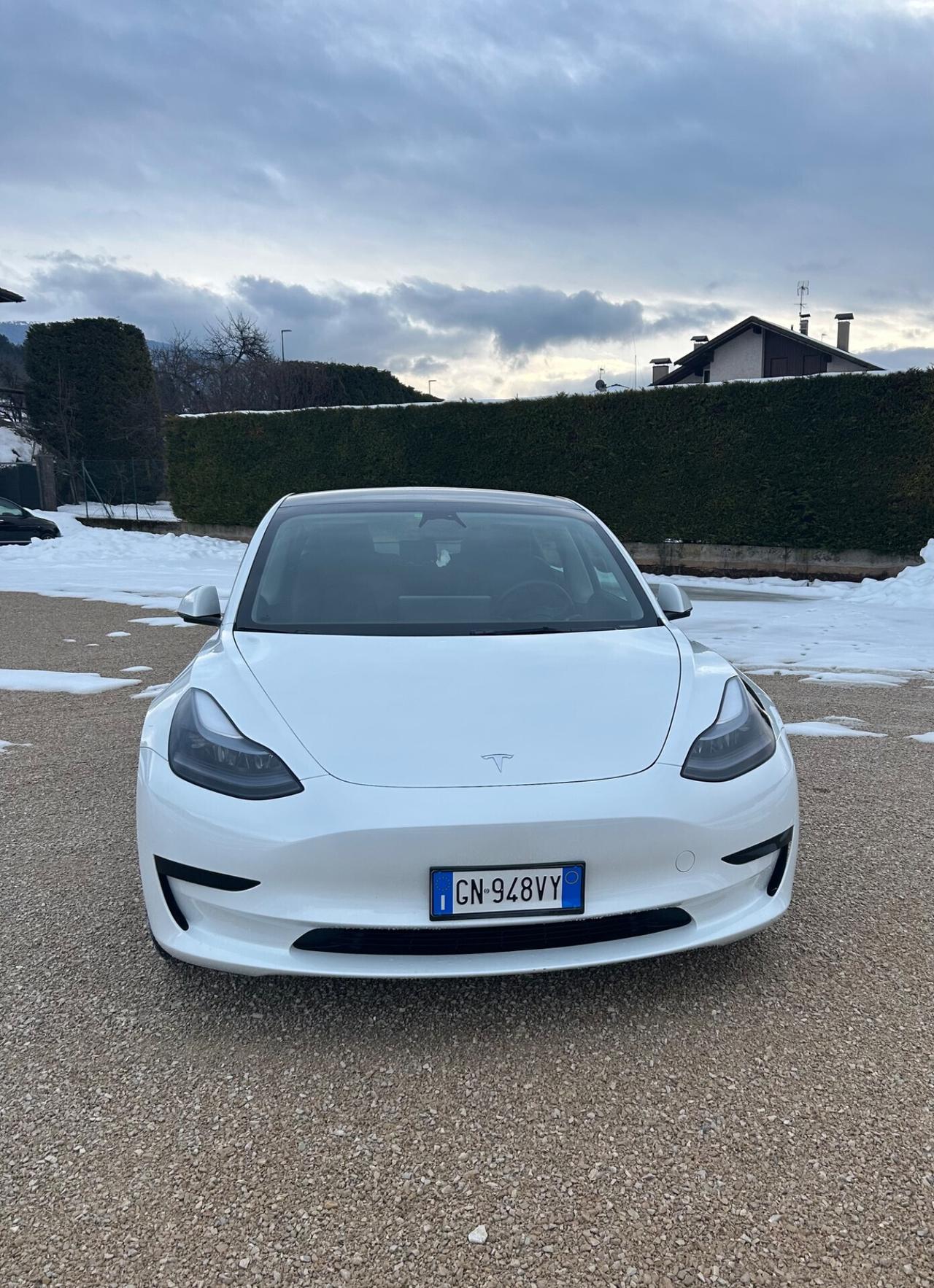 Tesla Model 3 RWD