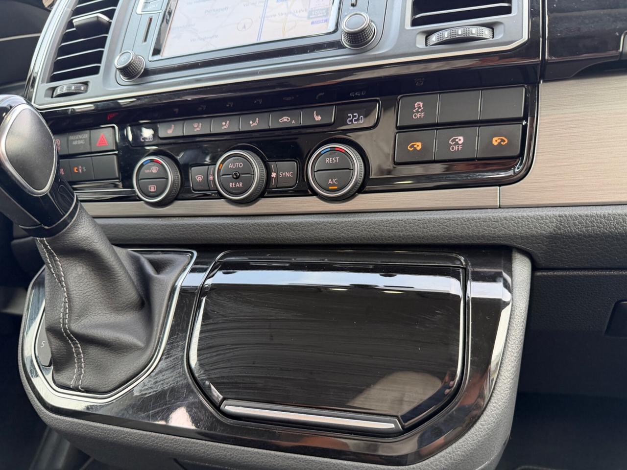 Volkswagen Transporter 2.0 GENERATION SIX FULL OPTIONAL