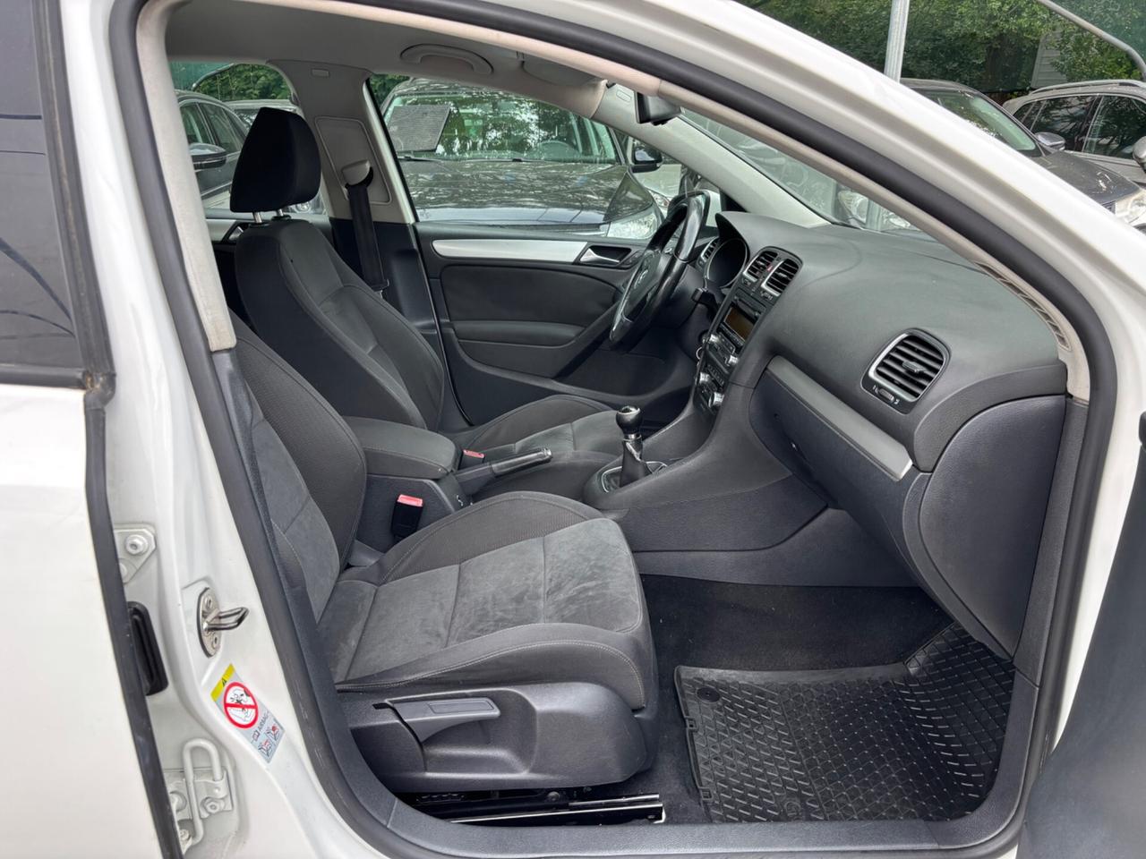 Volkswagen Golf 1.6 TDI 5p. Highline OK NEOPATENTATI