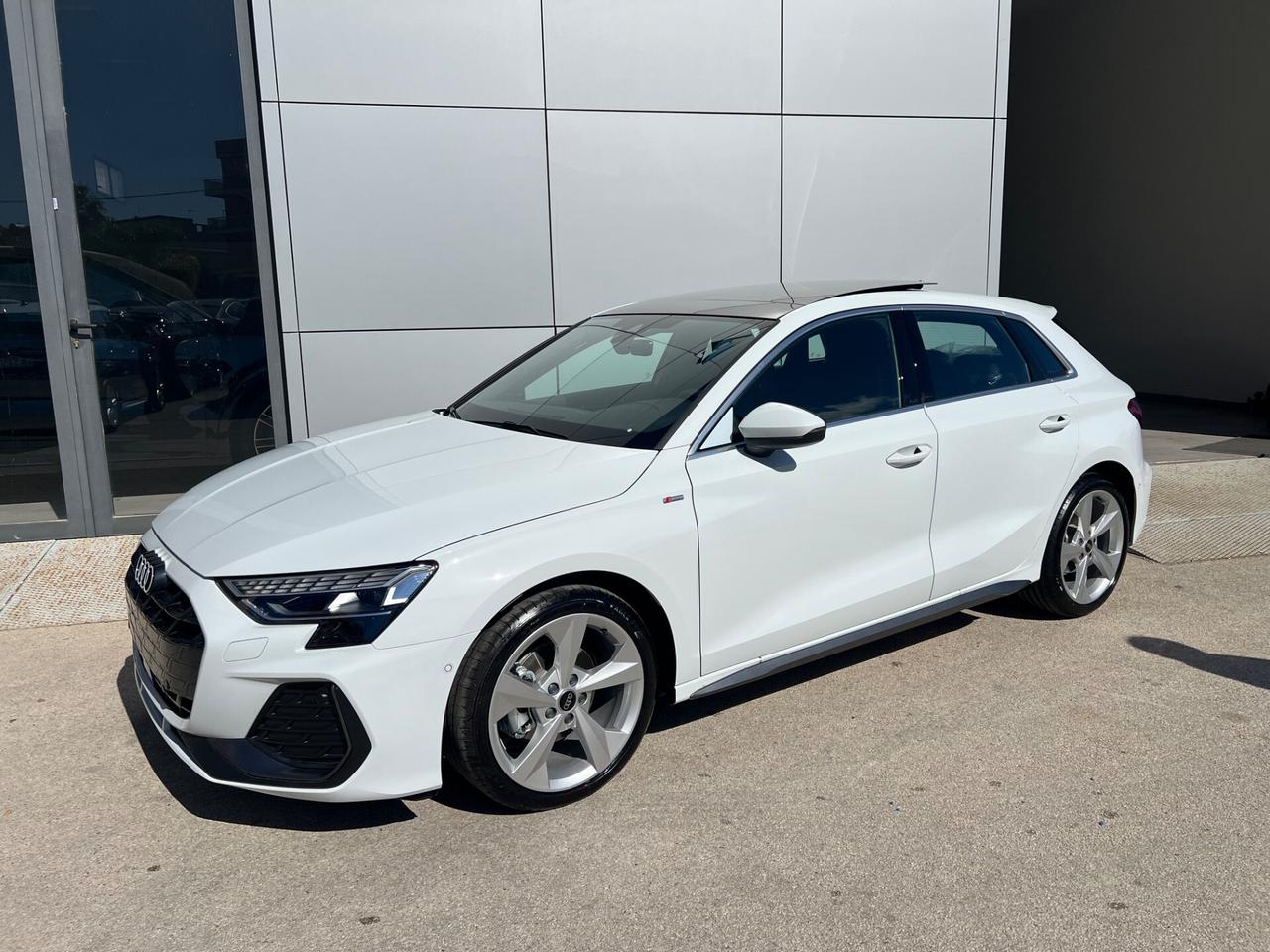 Audi A3 SPB 35 Sline possibilità noleggio no scoring