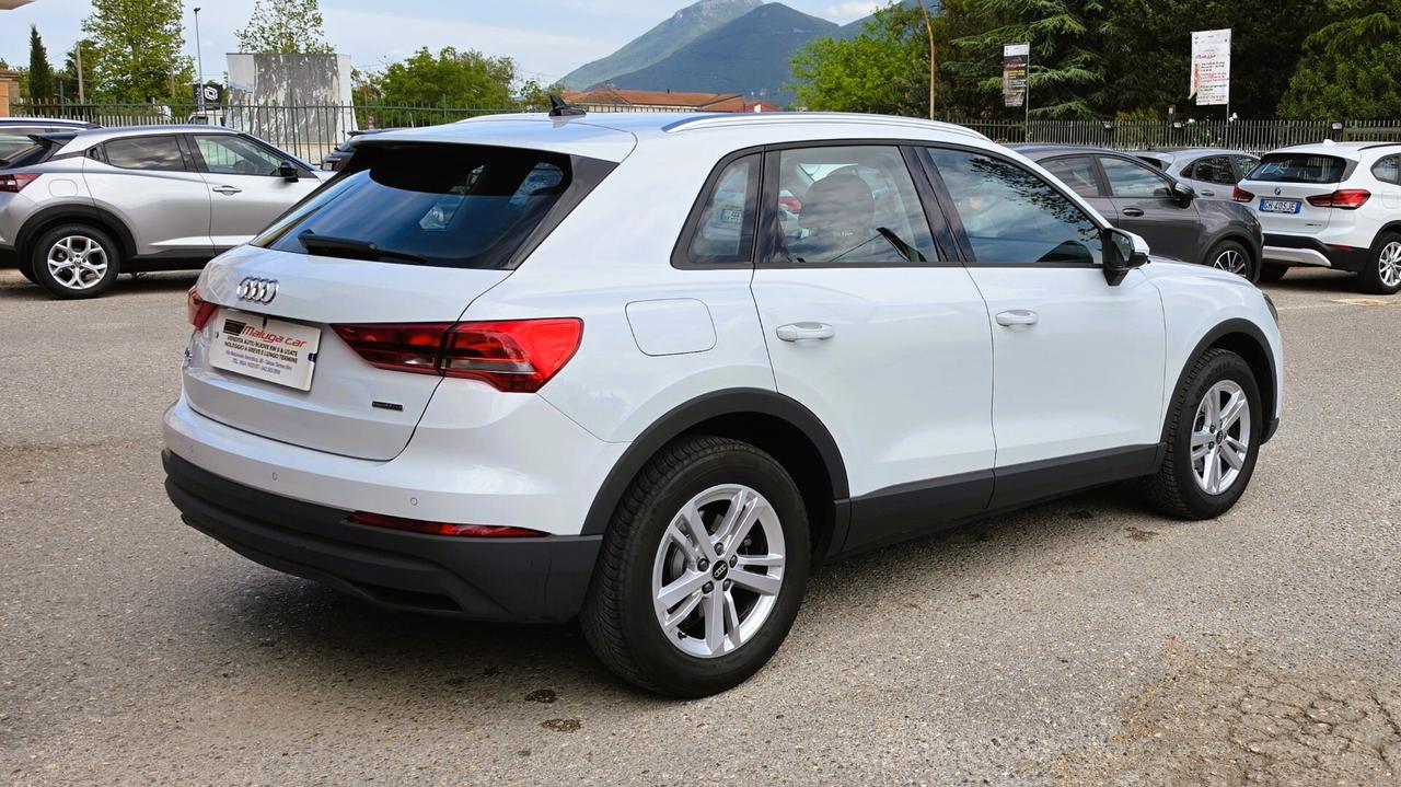 Audi Q3 35 TDI quattro S tronic Business