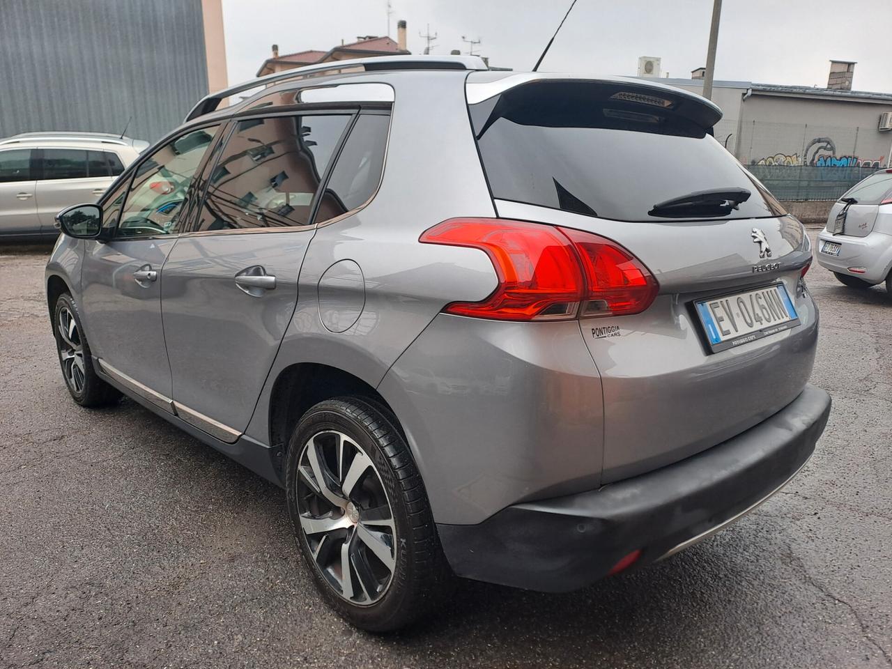 PEUGEOT 2008 1.6 HDI 115 cv *OK NEOPATENTATI*