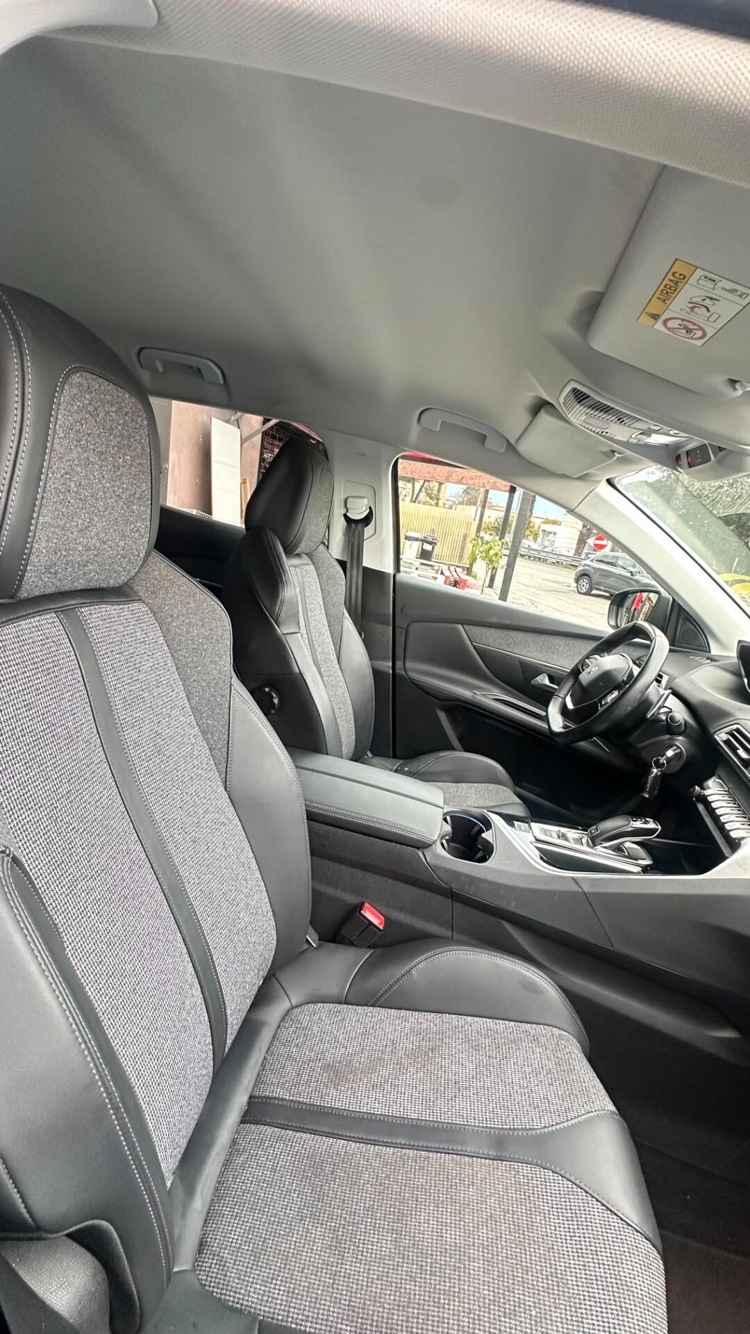 Peugeot 3008 BlueHDi 130 S&S EAT8 Allure