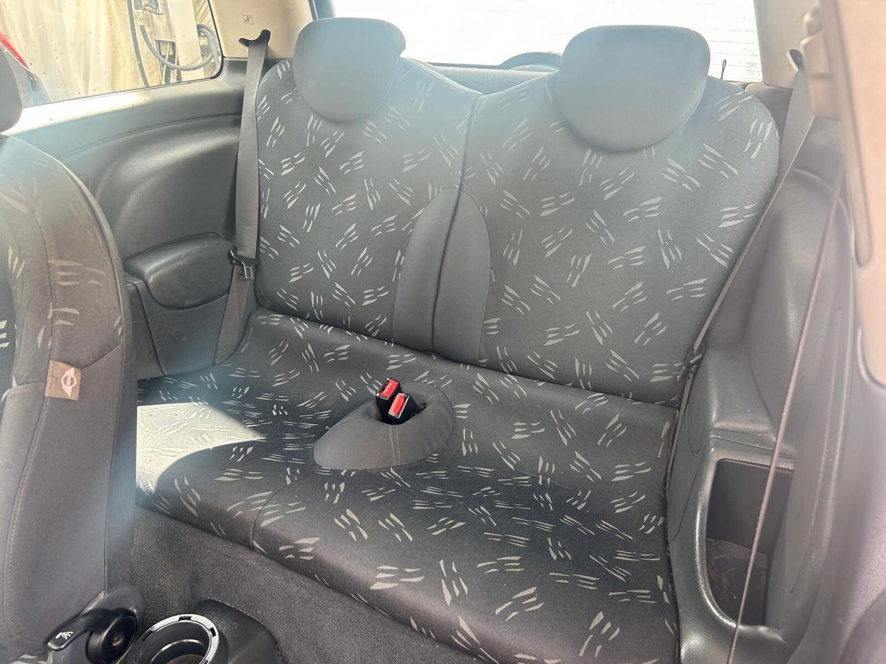 Mini One 1.4cc diesel(PRIVATO)-2005