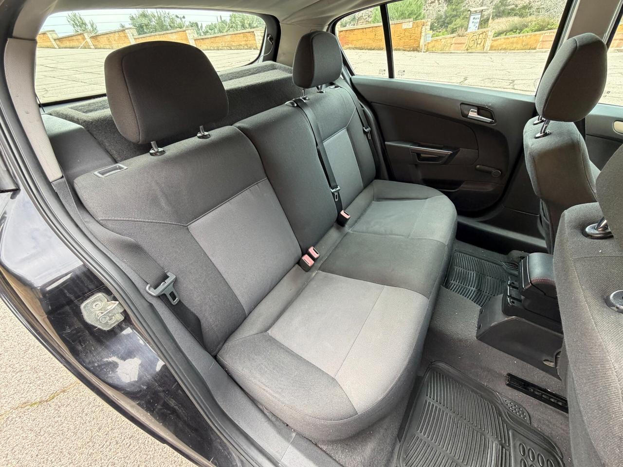 Opel Astra COSMO/1.7 101CV/5 POSTI/CLIMA