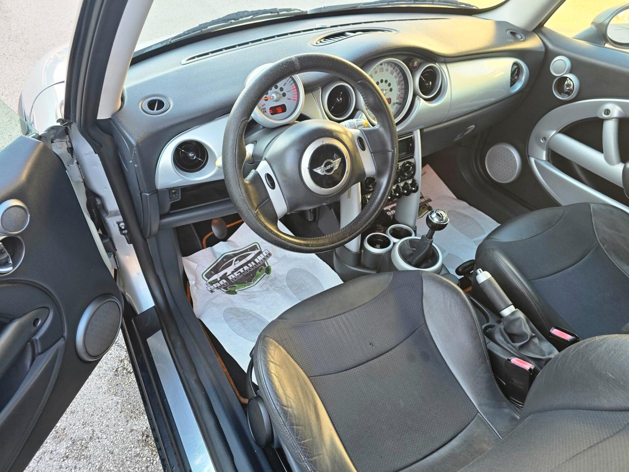 Mini Cooper 1.6 BENZINA OK NEOPATENTATI 150000KM