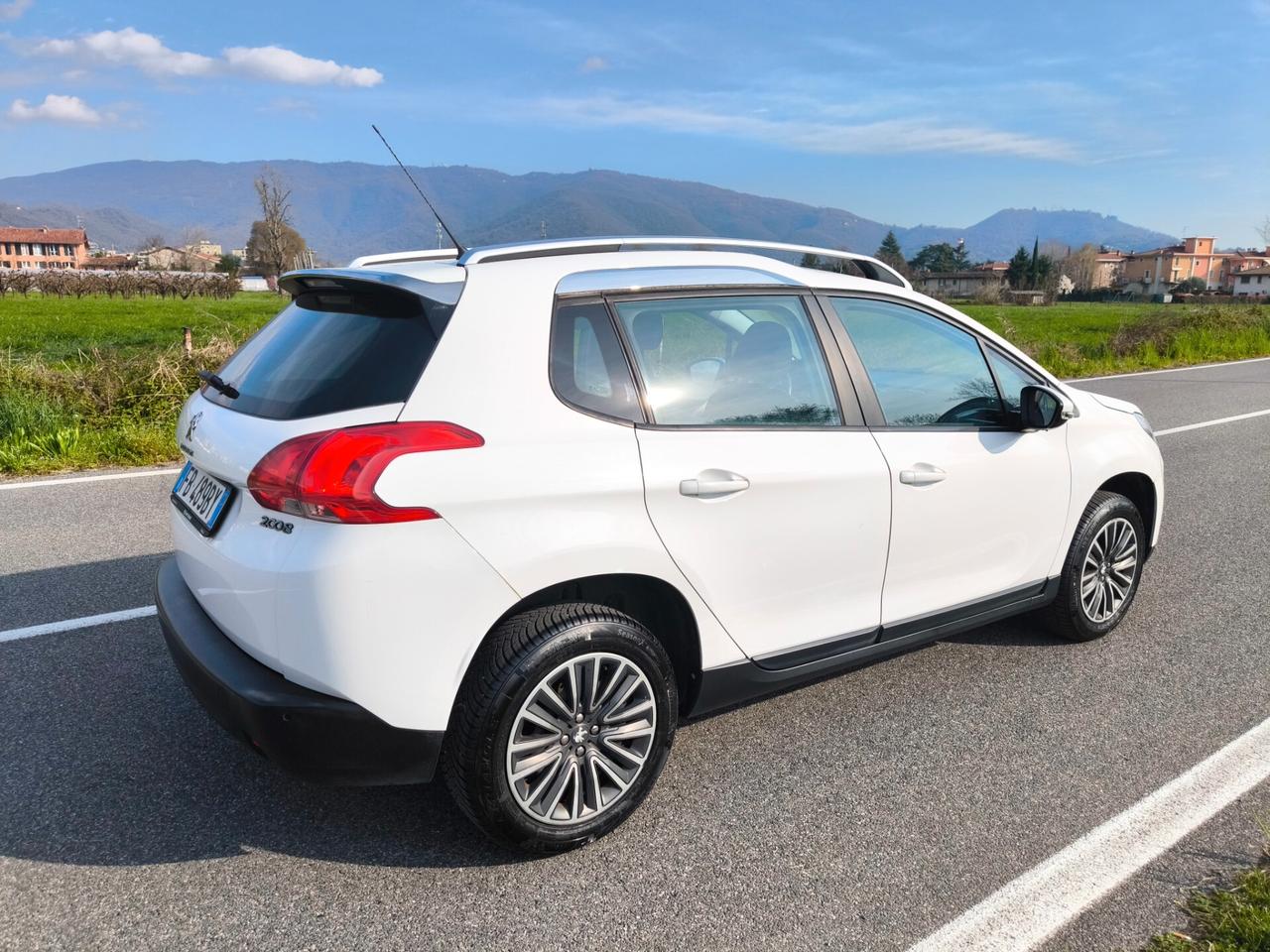 PEUGEOT 2008 1,2 BENZINA-OK NEOPATENTATI- EURO 6