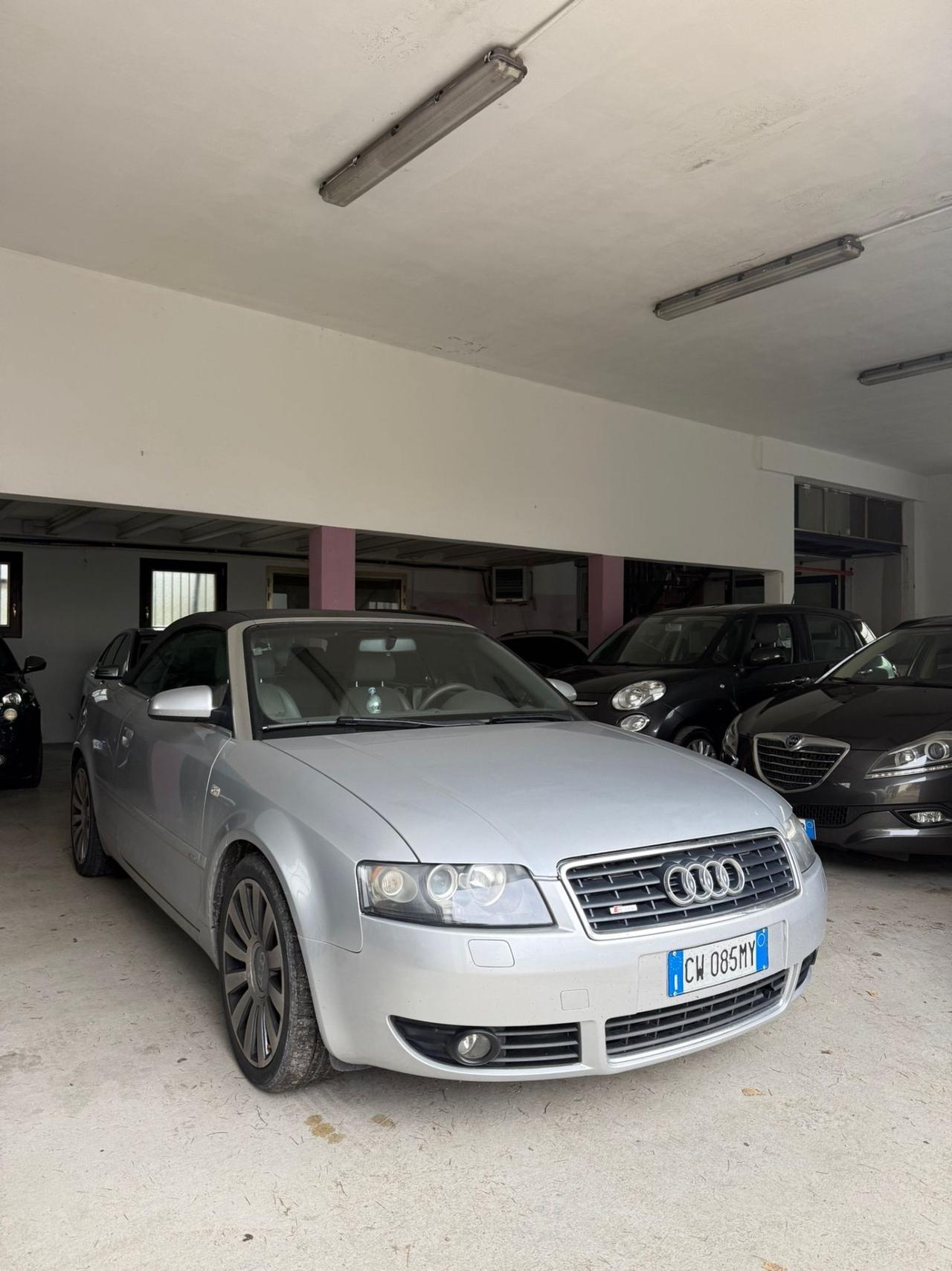 Audi A4 Cabriolet 2.5 V6 TDI cat
