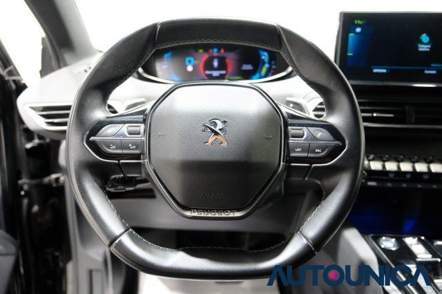 PEUGEOT 3008 HYBRID4 300 E-EAT8 ALLURE PACK