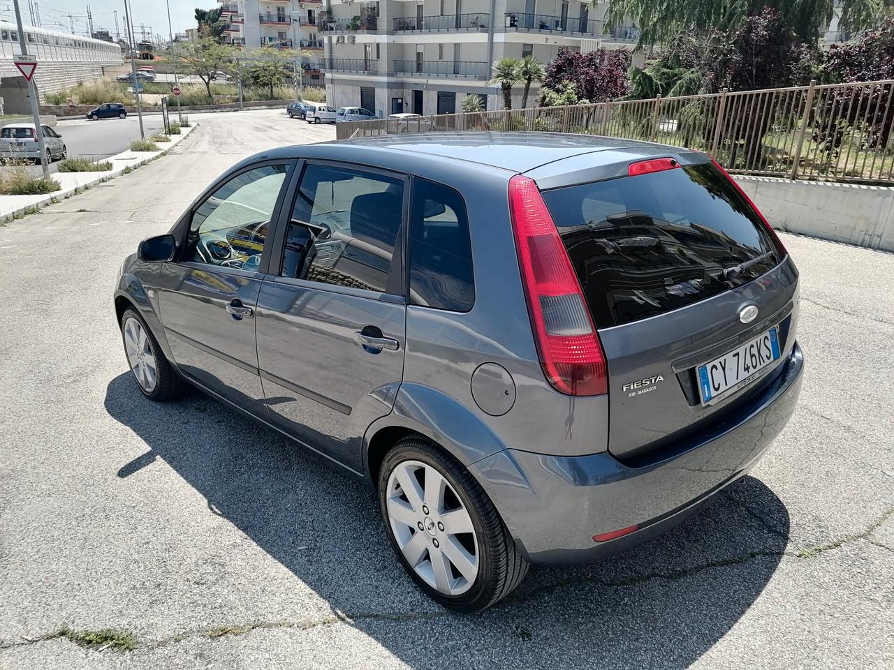 Ford Fiesta 1.4 TDCi 5p. Titanium