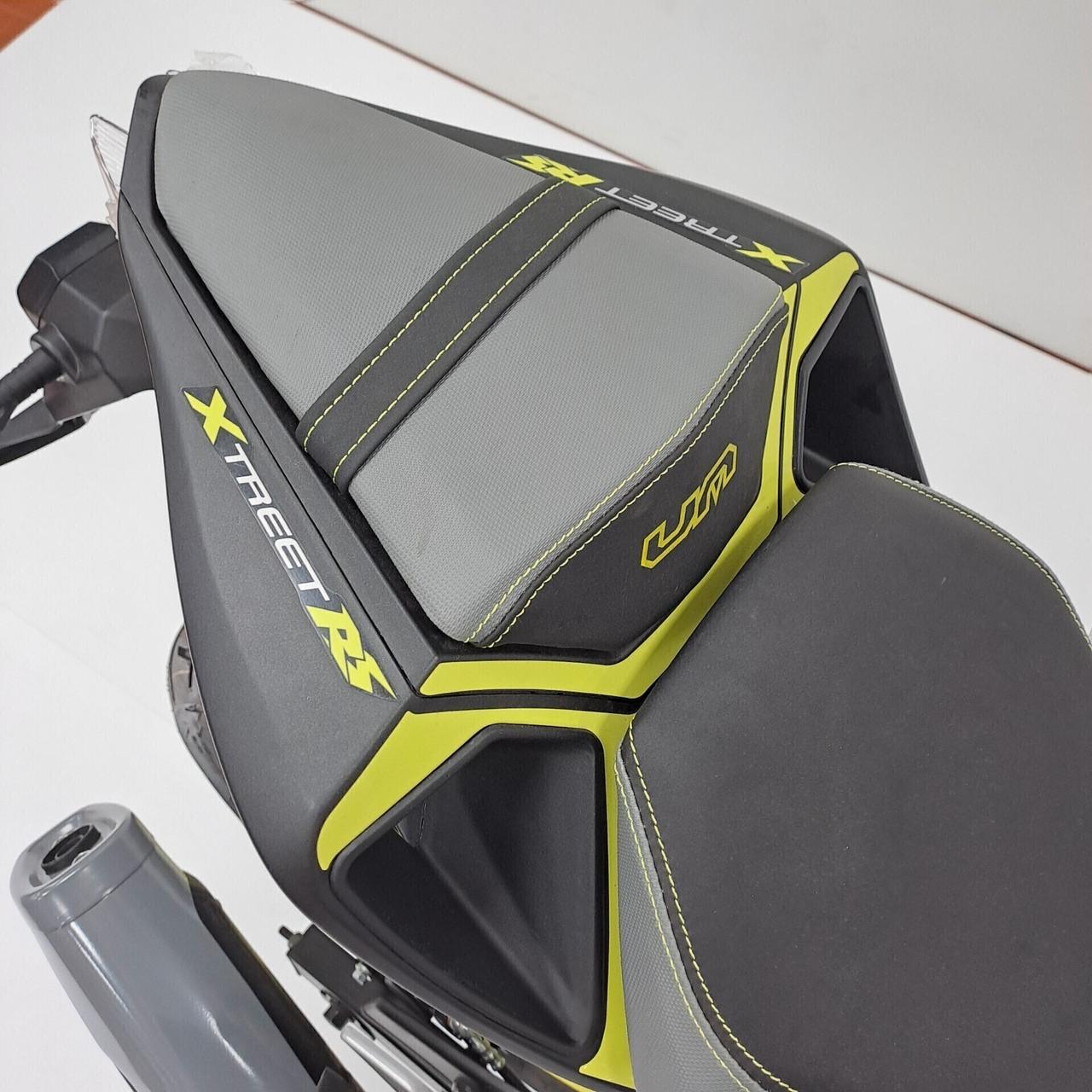 UM Moto. XTREET RS 125 SUPERPREZZO