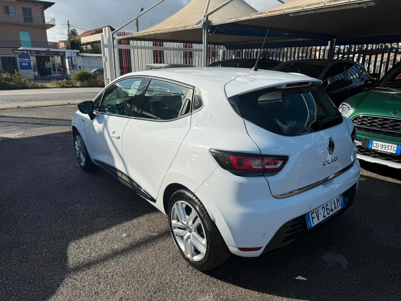 Renault Clio dCi 8V 90 CV 5 porte Moschino Life