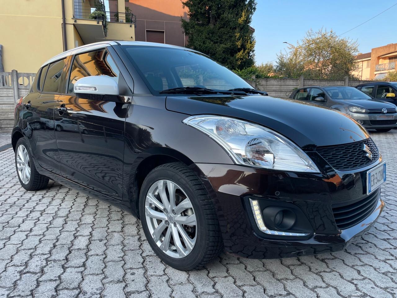 Suzuki Swift 1.2 VVT 5 porte B-Cool Bi-Color super full !!